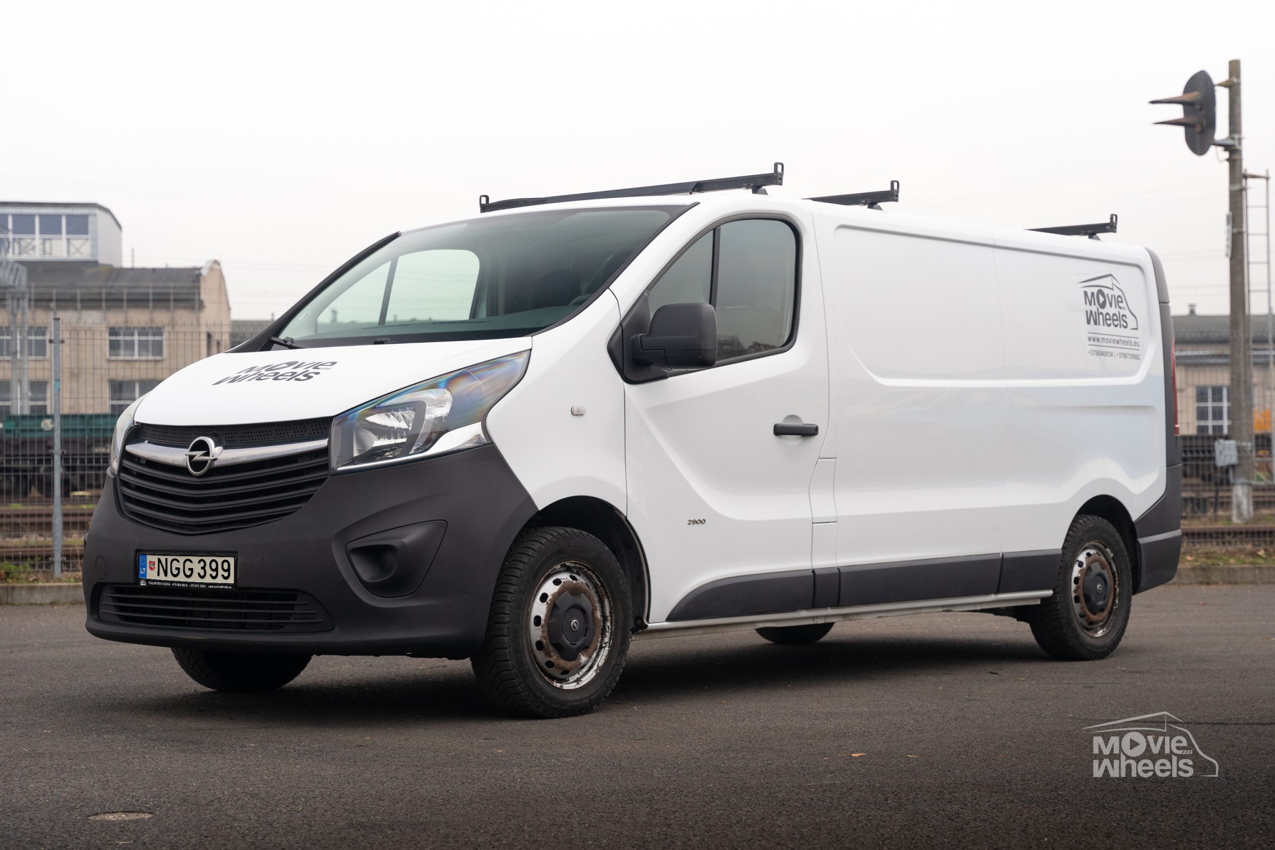 Opel Vivaro rental